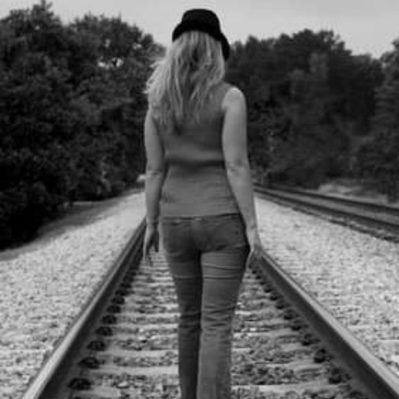 Juli  Ambassador II, 5⭐seller - Picture 16 of 16